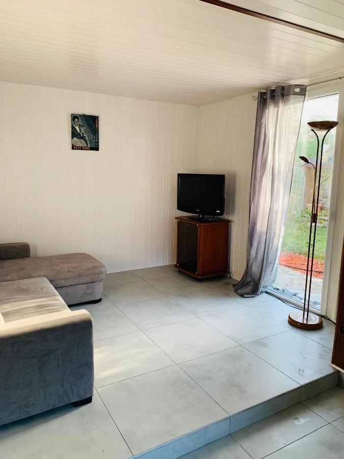 Magnifique Bas De Villa Deux Chambres Situe Pres Des Plages Et Du Golf Сен-Бриак-сюр-Мер Екстериор снимка