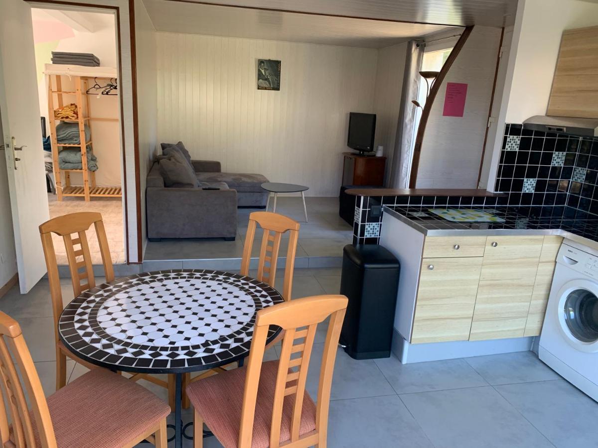 Magnifique Bas De Villa Deux Chambres Situe Pres Des Plages Et Du Golf Сен-Бриак-сюр-Мер Екстериор снимка